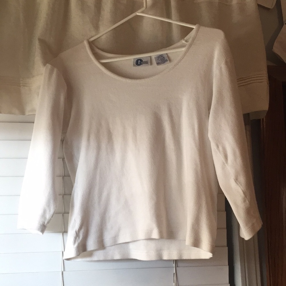 White ribbed quarter sleeve